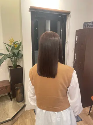 セミロング CAROS　atelier所属・安倍 辰哉のヘアスタイル