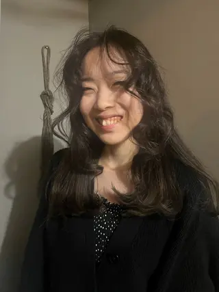 ロング カラー 🦮shiori アイドルオタク🦮のヘアスタイル