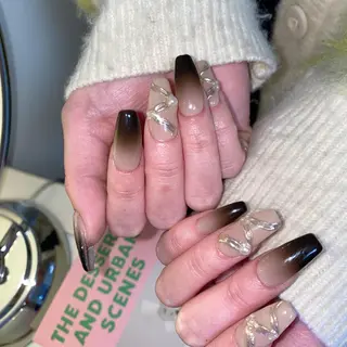 ネイル Nail by Licorneのネイルデザイン