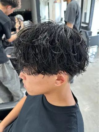 ショート パーマ メンズ ユウ🪄 パーマ指名No1のヘアスタイル