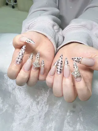 ネイル HIN NAILのネイルデザイン