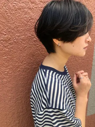 ショート THE DAY所属・AKI HASHIMOTOのヘアスタイル