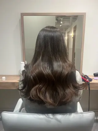 ロング SALOWIN大宮crest所属・大宮レイヤーカット× 透明感カラー　rioのヘアスタイル