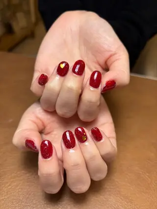 ネイル 福山 千尋のネイルデザイン