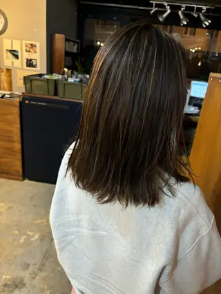 ミディアム 松倉 沙奈のヘアスタイル