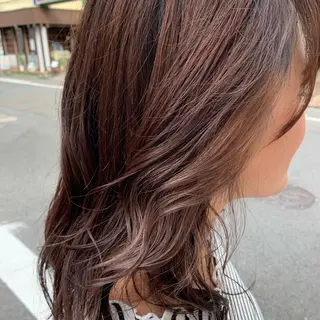 セミロング カラー ヘアアレンジ サナ🌱 切りっぱなしボブのヘアスタイル