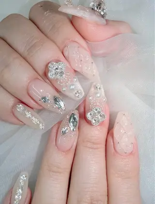 ネイル Lyna 池袋のネイルデザイン