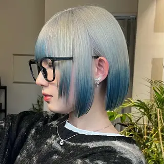 カラー ウルフとデザイン カラーの神のヘアスタイル