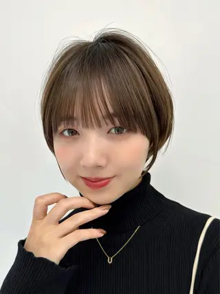 ショート ショートヘア くすみカラー、大場猛のヘアスタイル