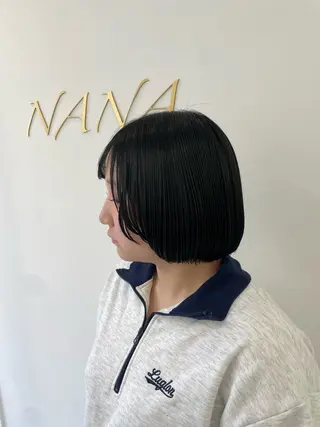 ミディアム Hiroka / NANAのヘアスタイル