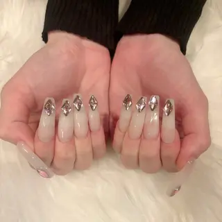 ネイル Nail Salon RINO所属・伊藤 なつみのネイルデザイン