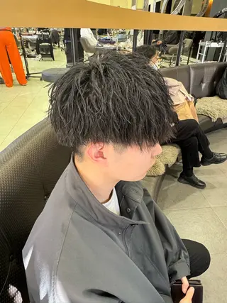 パーマ メンズ レイヤー/スパイキー ショート/坂本翔のヘアスタイル