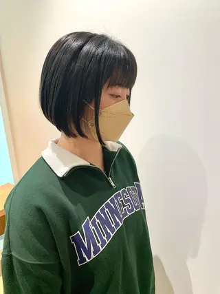 セミロング カラー アイブロウ GO TODAY SHAiRE SALON 梅田店所属・赤み消しカラー/ボブ チャネリングカットのヘアスタイル