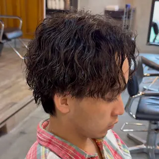 ミディアム パーマ メンズ ツイスパ/ TAKUMIのヘアスタイル