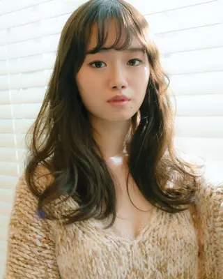 セミロング SAYA LABO所属・FUTAGAMI KENICHIのヘアスタイル