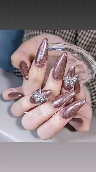 ネイル フラワー ムーンのネイルデザイン