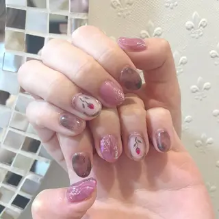 ネイル Kanon 🤍のネイルデザイン