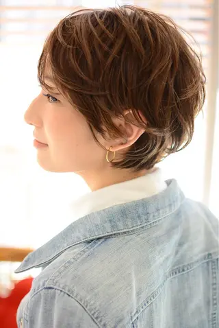 ショート カラー ヘアアレンジ スズキ シオリのヘアスタイル