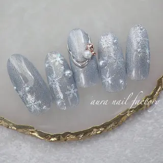 ミディアム カラー ネイル 赤羽 アウラ ネイルファクトリーのネイルデザイン