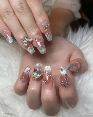 ネイル D-BEAUTY Nailsalonのネイルデザイン