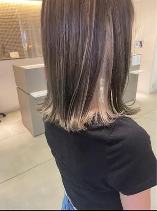 ミディアム カラー 松佐 ゆかりのヘアスタイル