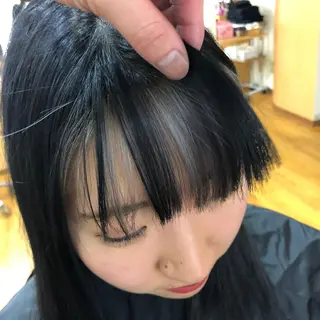 ミディアム カラー レイヤーと顔まわり 大好き❣️関口拓馬のヘアスタイル