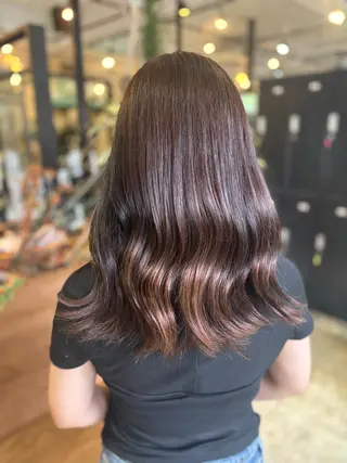 ロング カラー 🌼FERIA 桃山台 えり🌼のヘアスタイル