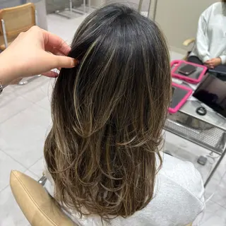 ロング 韓国レイヤー｜ 透明感カラー｜ココナのヘアスタイル