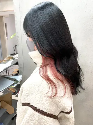 ロング カラー raika .のヘアスタイル