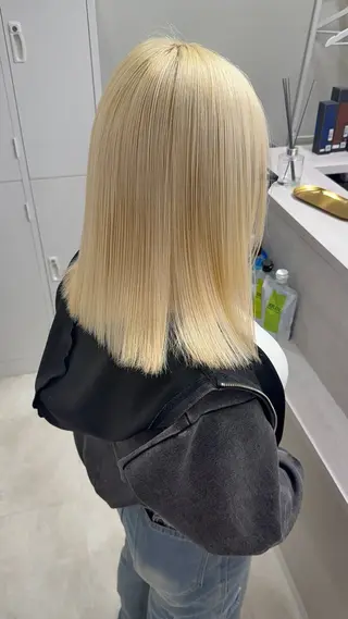 ミディアム ブリーチ指名🥇/ ボブ/HISAKIのヘアスタイル