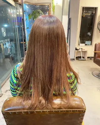 カラー Levi所属・梶山 真緒のヘアスタイル