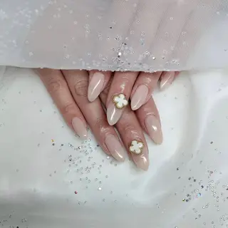 ネイル 金井 奈々のネイルデザイン