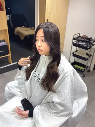 ロング 滑川 吏音のヘアスタイル