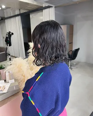 ミディアム カラー パーマ 森山 陽菜のヘアスタイル