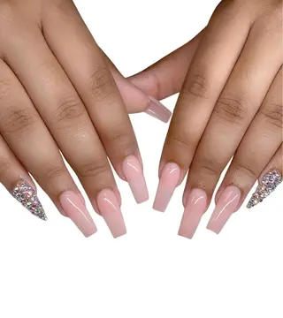 ネイル L’eclat Nailのネイルデザイン