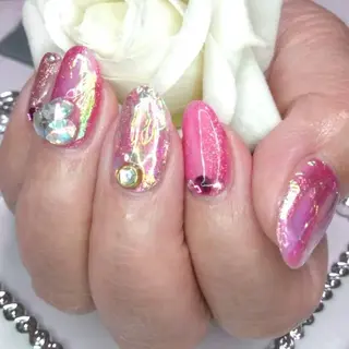 ネイル エステとネイル ローズコンフォートのネイルデザイン