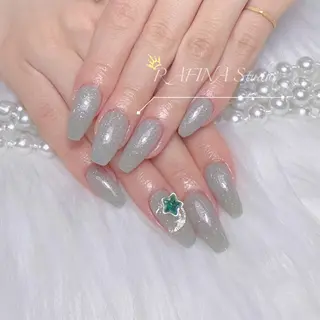 ネイル 桃香 Minaのネイルデザイン