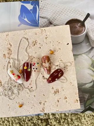 ネイル ToliyDeliy Nail Salonのネイルデザイン