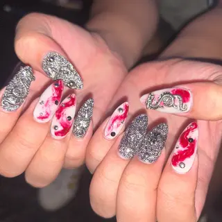 ネイル 極楽 鳥花のネイルデザイン