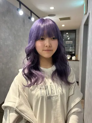 セミロング 🌐NATSUMI 🌐【寒色カラー】のヘアスタイル