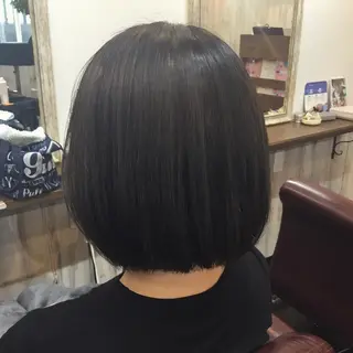 ショート カラー パーマ embrace エンブレイスのヘアスタイル