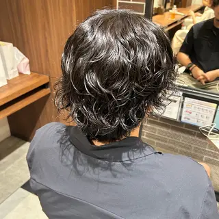 パーマ メンズ メンズ特化/センター パート🩵のヘアスタイル