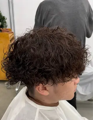 ショート パーマ メンズ sunc所属・ハイトーン/ブリーチ /ダブルカラーのヘアスタイル