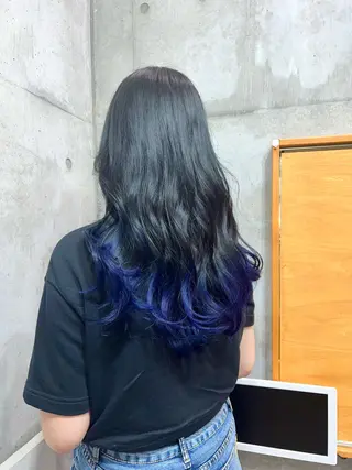 ロング ブリーチカラー/ 寺口佳希のヘアスタイル