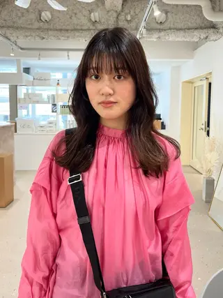 ミディアム カラー 阪本 桃のヘアスタイル