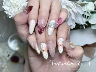ネイル E.N🦋 長さ出し/持ち込みのネイルデザイン