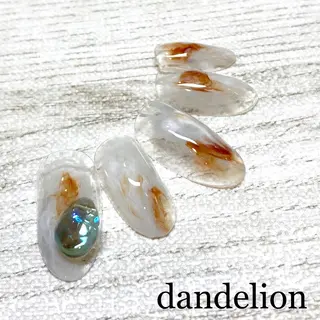 ネイル dandelion ダンデライオンのネイルデザイン