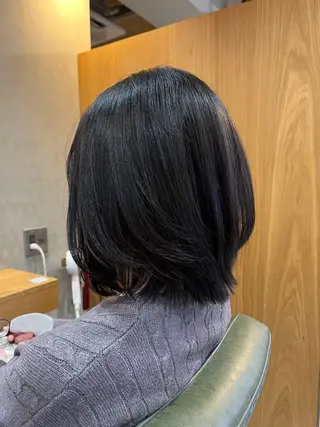 ミディアム sourceliebe所属・レイヤー／前髪／顔 周りakaneのヘアスタイル