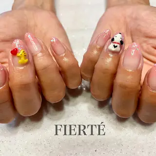 ネイル FIERTÉ所属・FIERTÉ Miyuのネイルデザイン