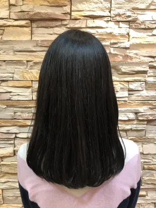 ロング 本多 美羽のヘアスタイル
